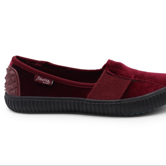 Ultra Comfort Deluxe Velvet Red Sporty Sneakers - Picture 3 of 4